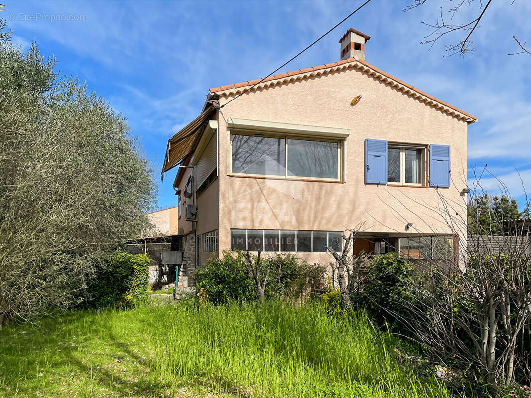Maison à MOUANS-SARTOUX