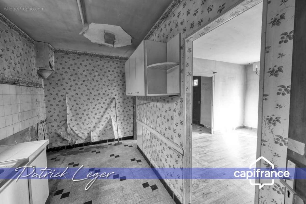 SAINT MARTIN DE RE (17), maison à rénover de 95 m² sur terrain de plus de 730m² en zone UB - photo 4