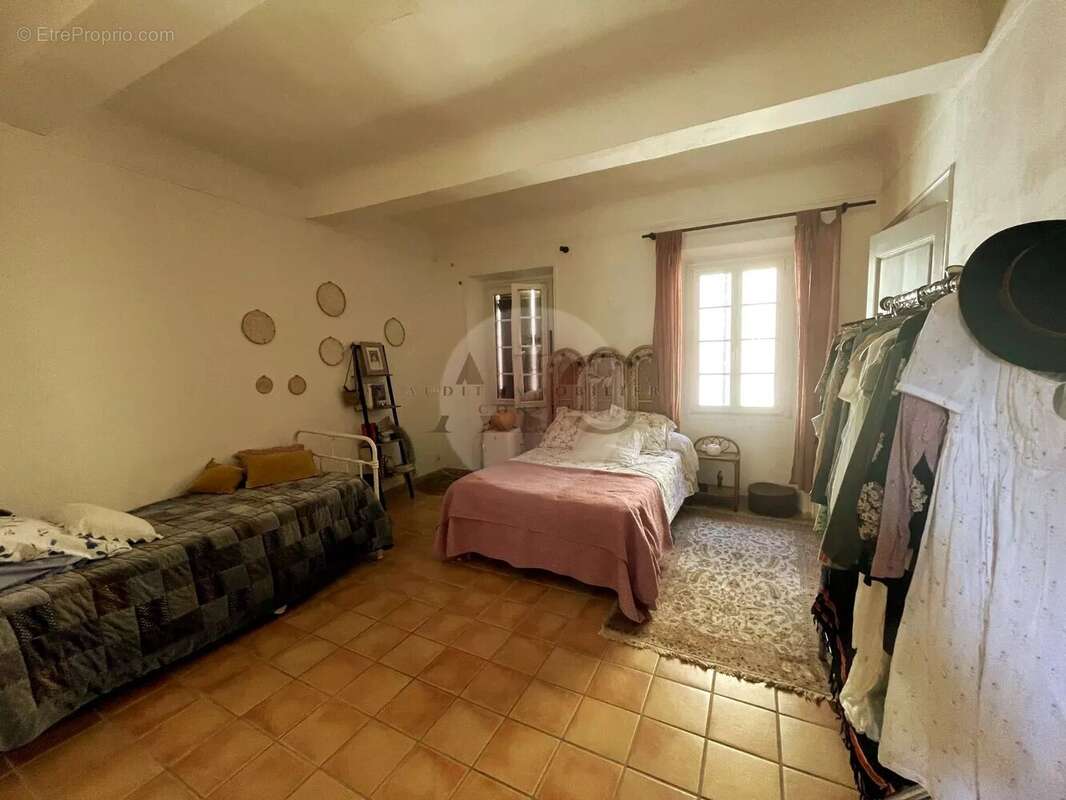 Maison à MONTAUROUX