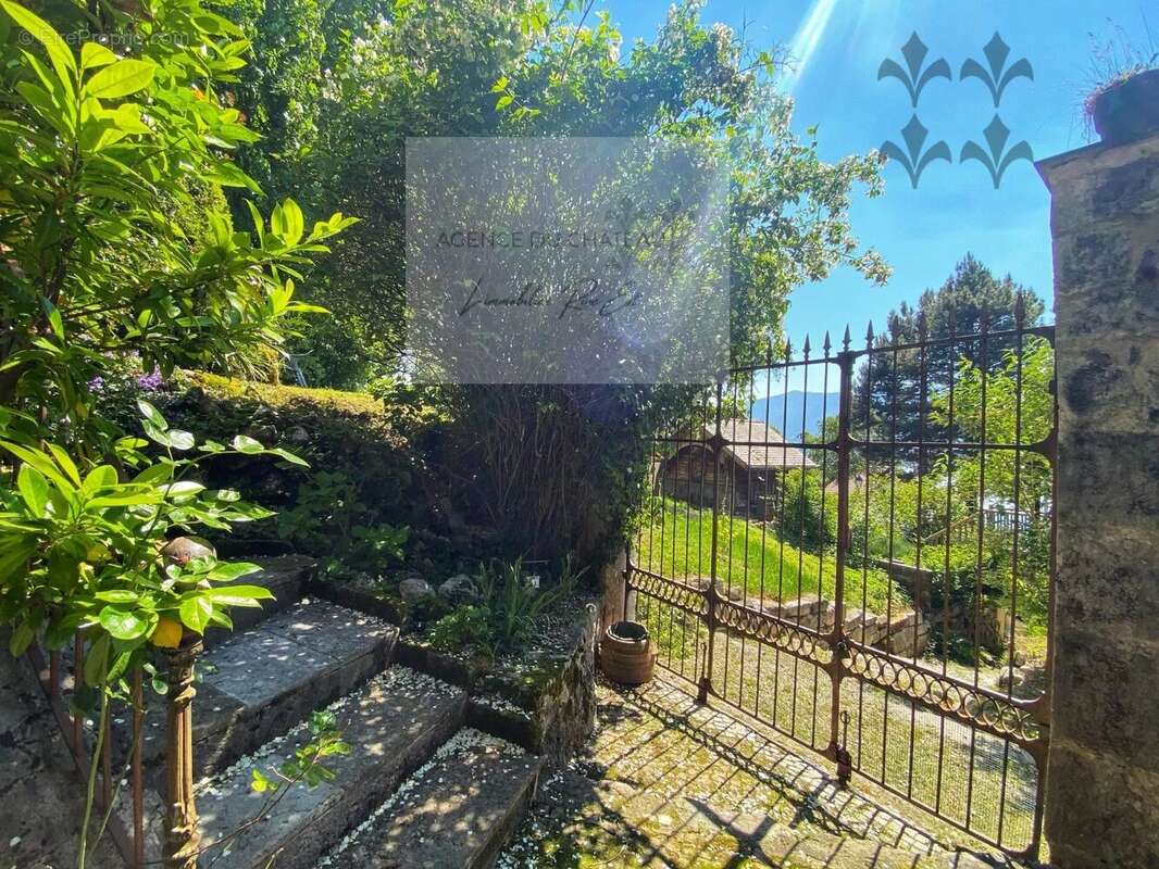 Maison à VEYRIER-DU-LAC