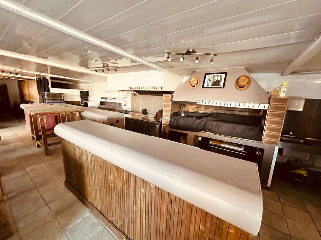 Commerce à TORREILLES