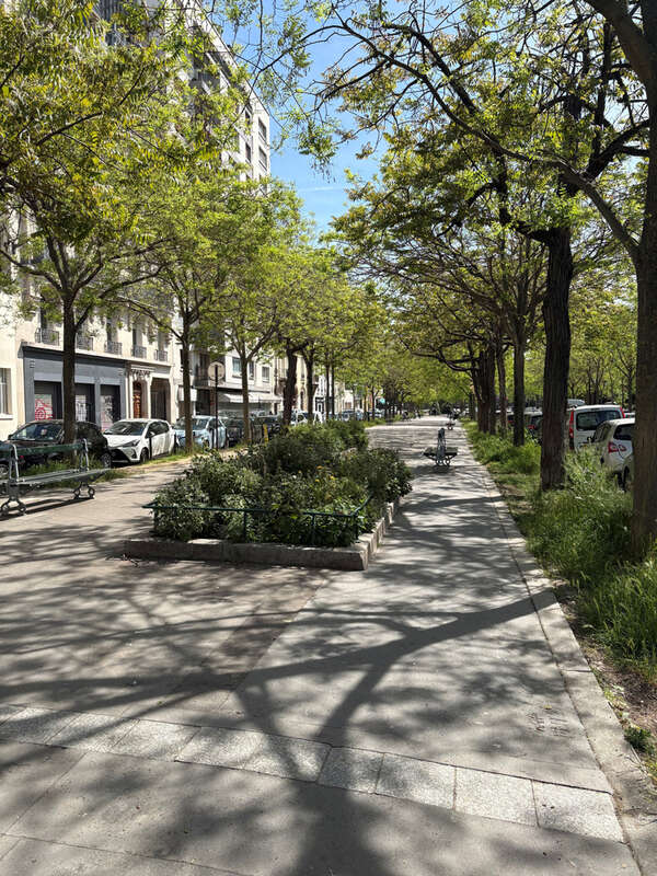 Appartement à PARIS-14E