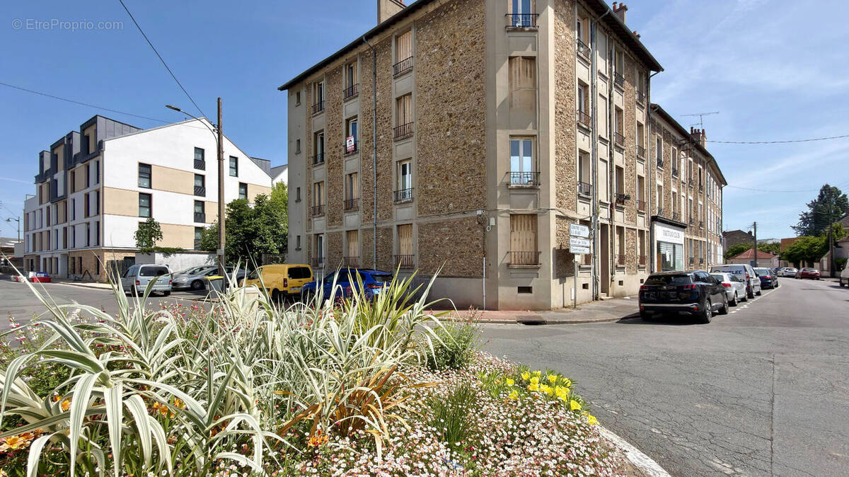 Appartement à CORBEIL-ESSONNES