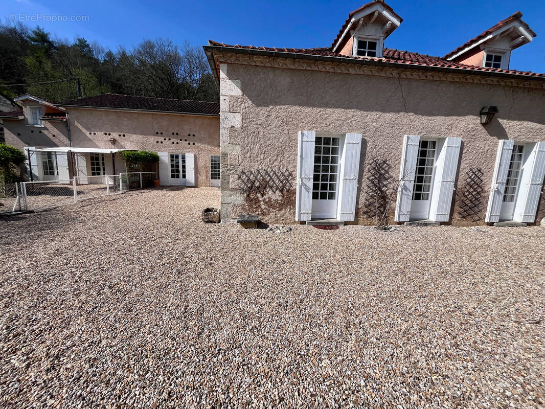 Maison à TRELISSAC