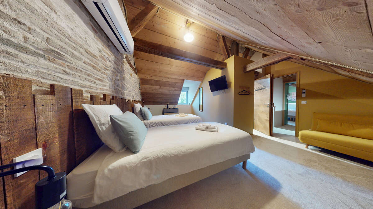 Commerce à ORCHAMPS