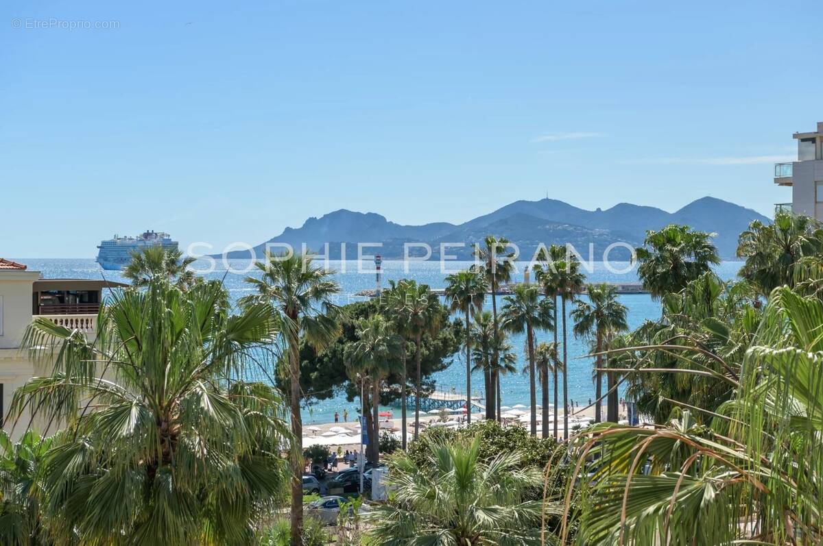 Appartement à CANNES