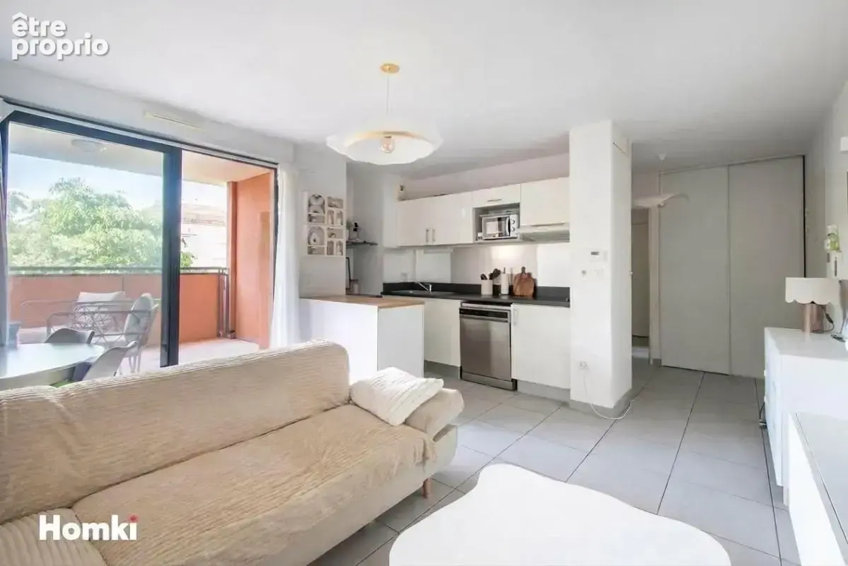 Appartement T3 de 57 m² à Castelnau-le-Lez 34170, Avenue de l'Europe - photo 2