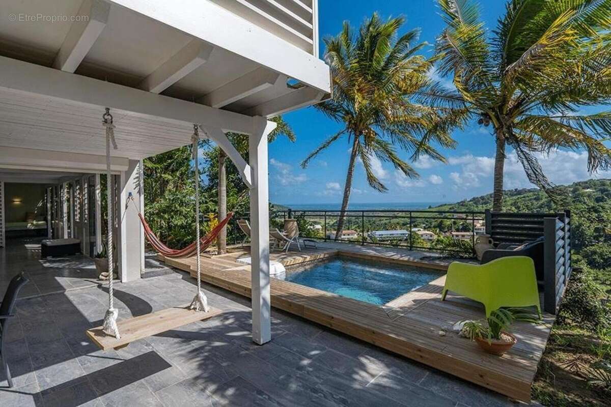 Photo 2 - Maison à LE MARIN