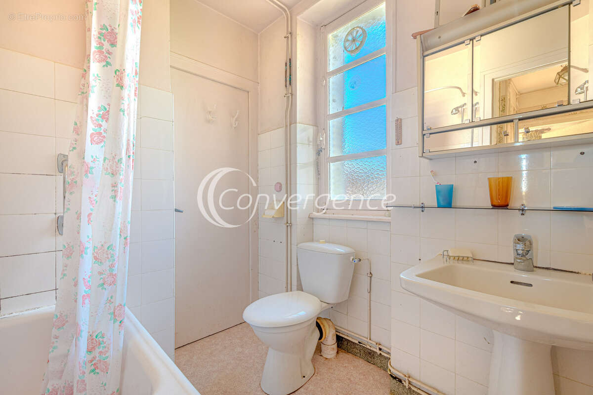 Maison à SAINT-GERMAIN-LES-BELLES