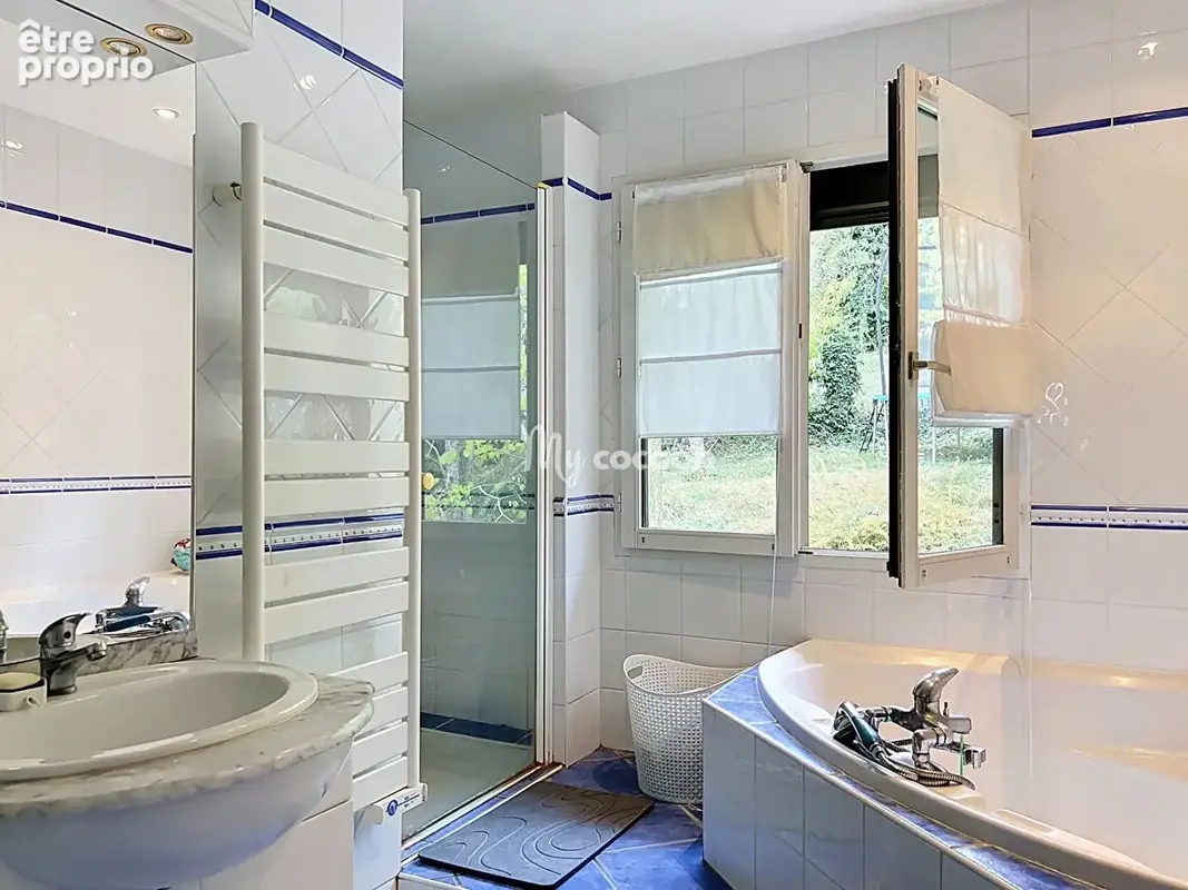 Maison - T5 - 172 m² - photo 7