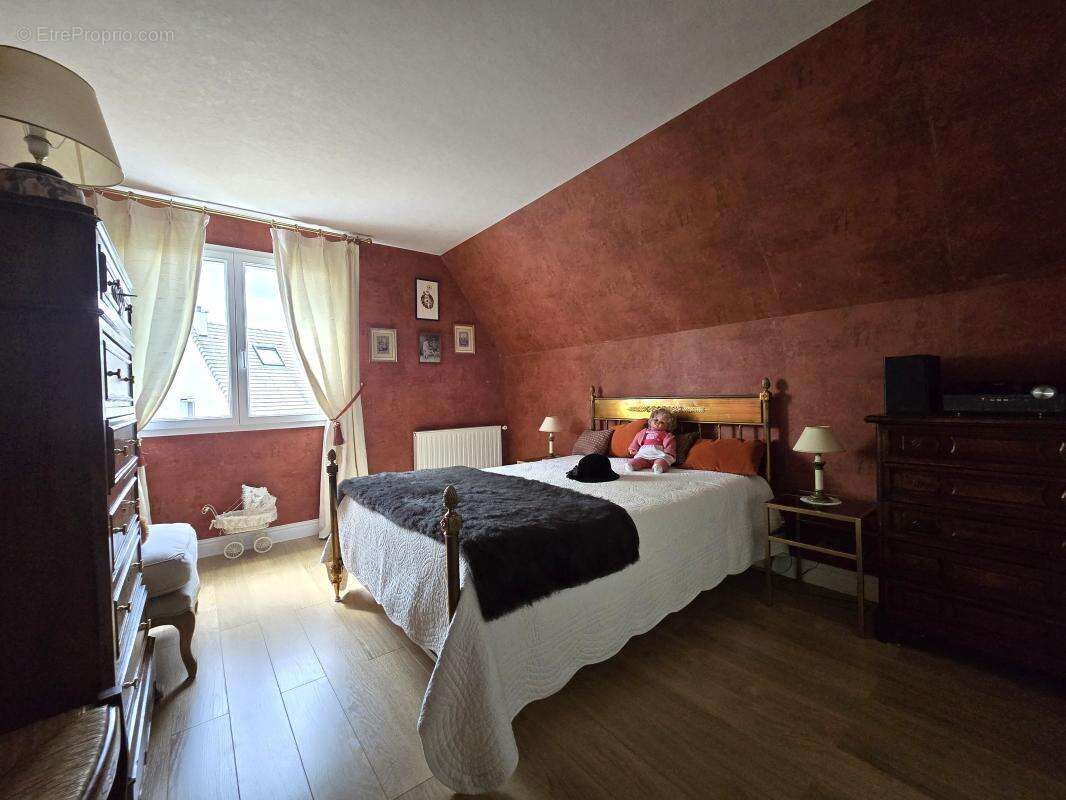 Maison à BAZAINVILLE