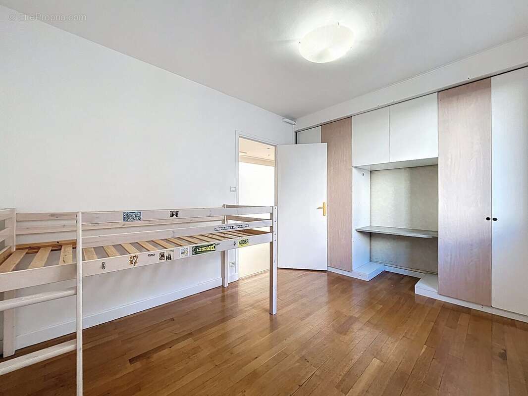 chambre 3 - Appartement à GRENOBLE