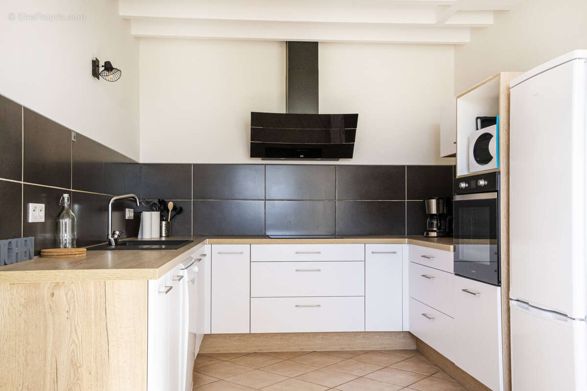 Maison à SAINT-EMILION