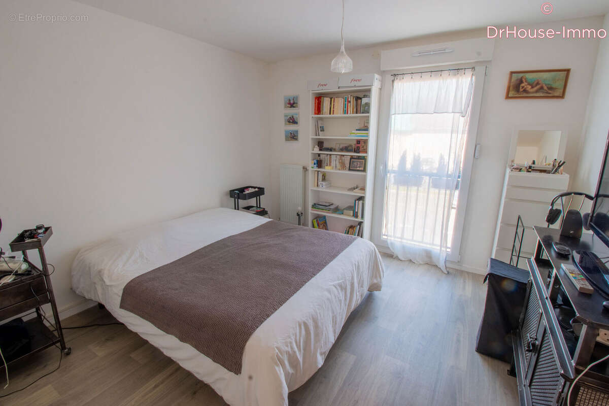 Appartement 69 m² à Mauchamps  - photo 34