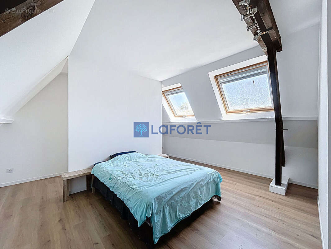 Maison à SAINTRY-SUR-SEINE