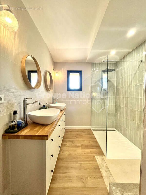 Maison à CHATEAURENARD