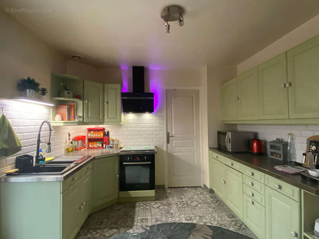 Maison à NEUILLY-SAINT-FRONT