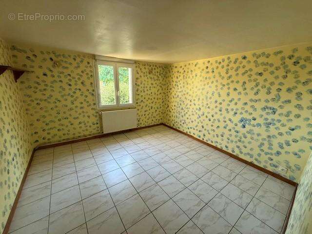Maison 132 m² à Le Noyer-En-Ouche  - photo 8