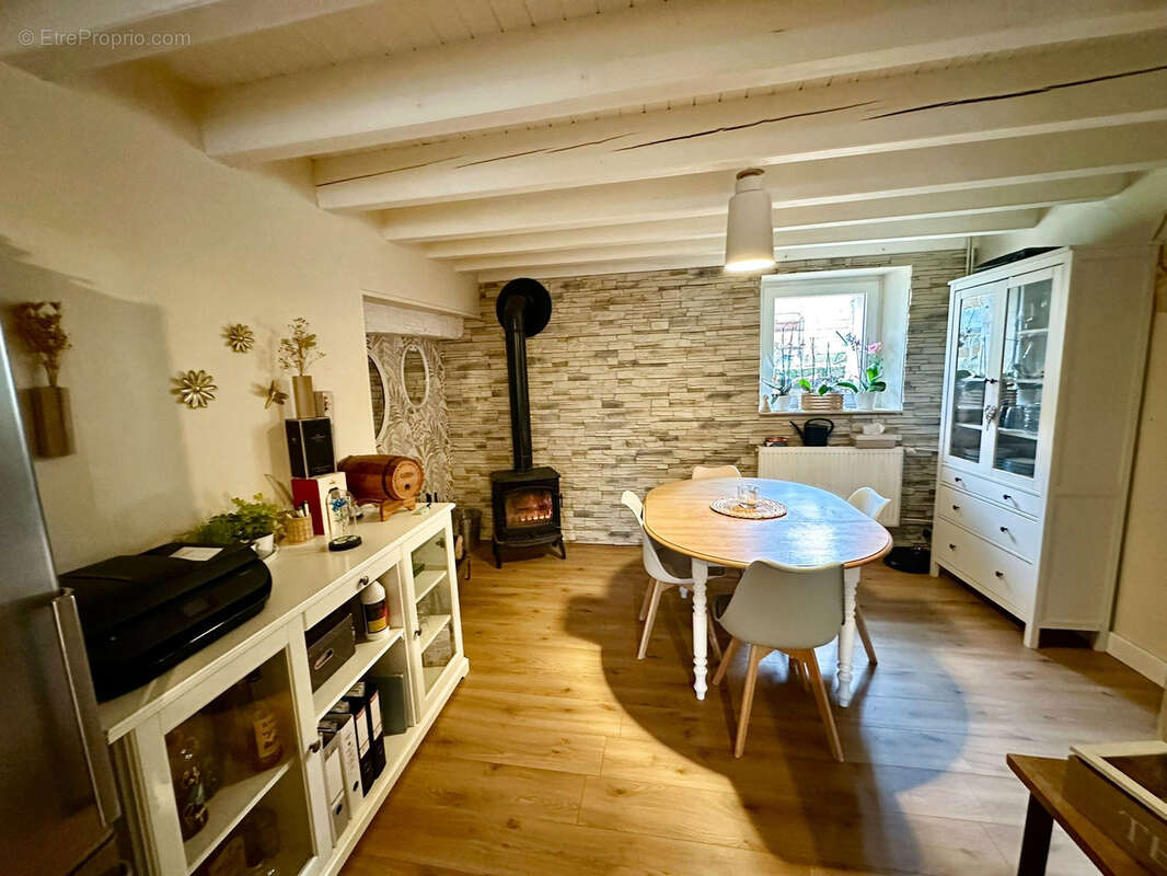 Maison à VILLERSEXEL