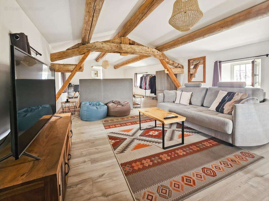 Maison à UZES