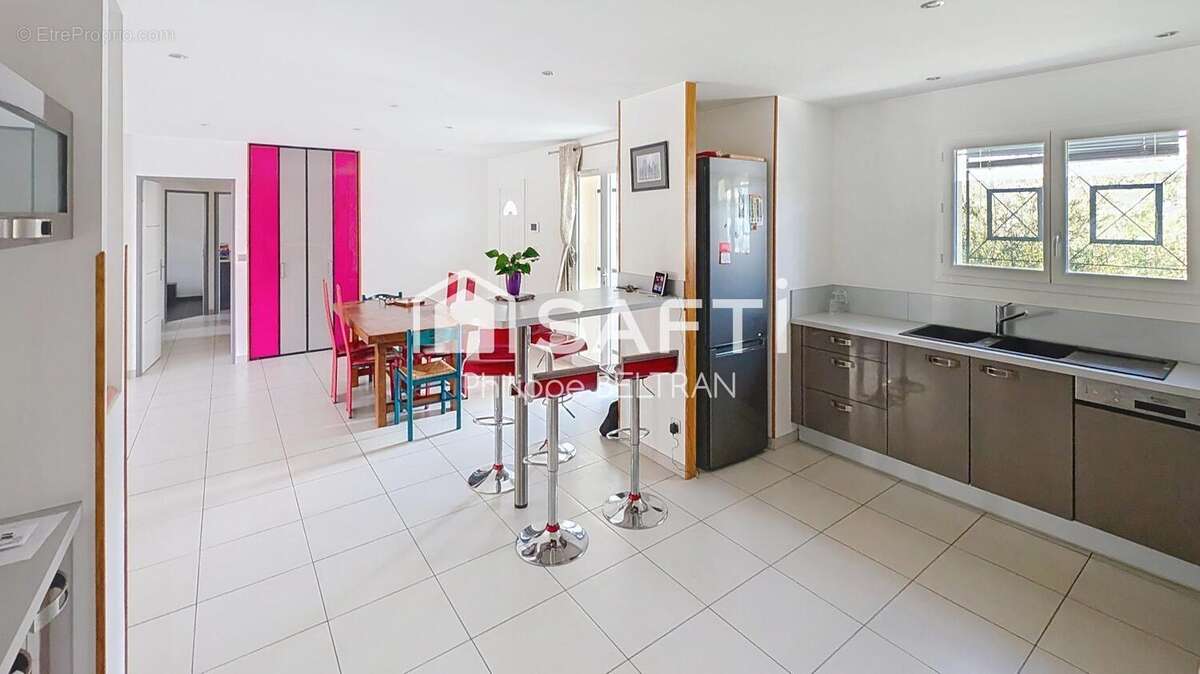 Maison 104 m² à Villandraut  - photo 2