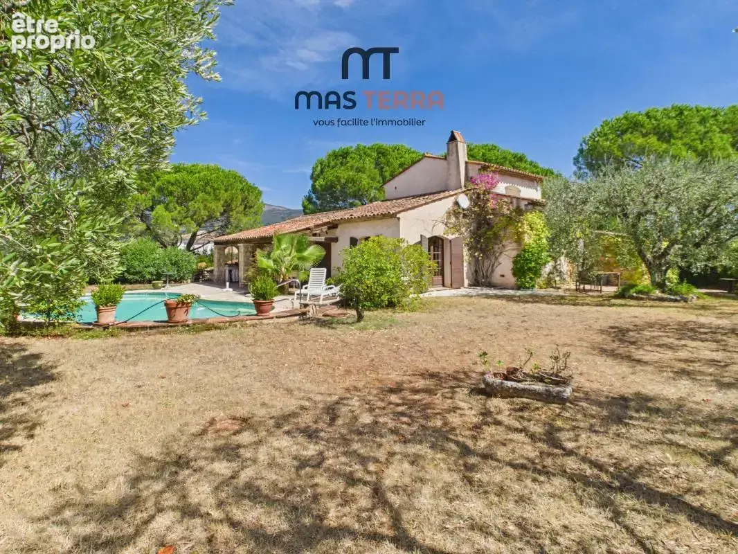Maison 147 m² à Grasse  - photo 2