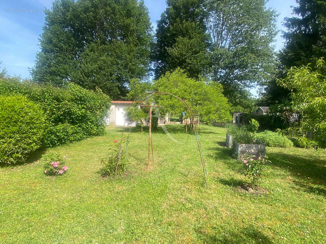 Maison à DONNERY