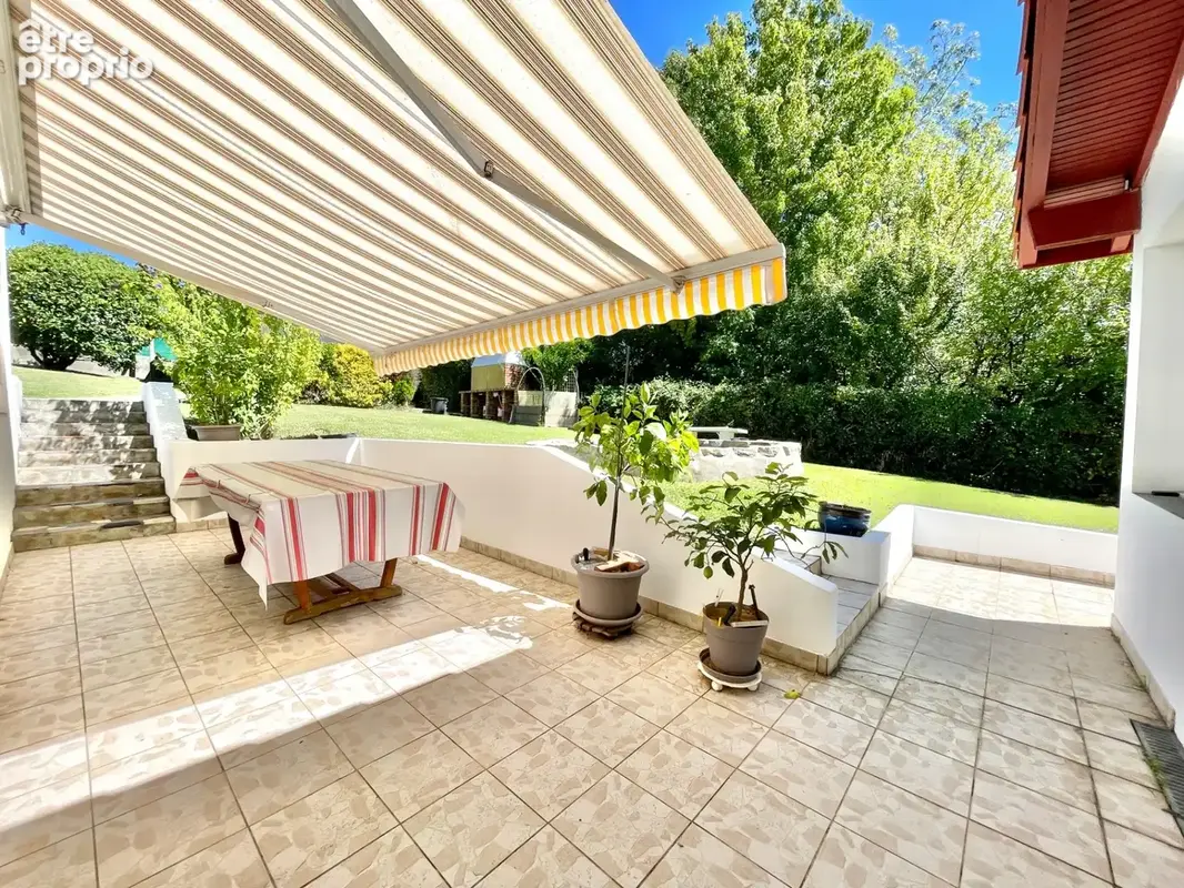 Maison 4 chambres avec T2 indépendant, garage et terrain de 690 m² – 64990 Mouguerre - photo 4