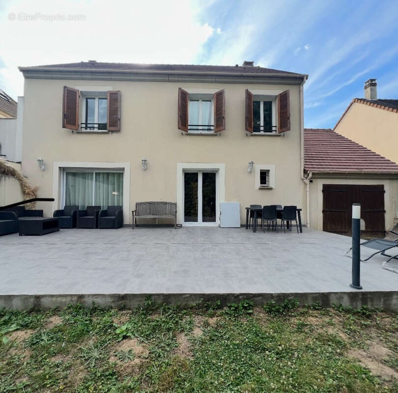 Maison Saint Brice Sous Foret 7 pièce(s) 158 m2 - photo 2