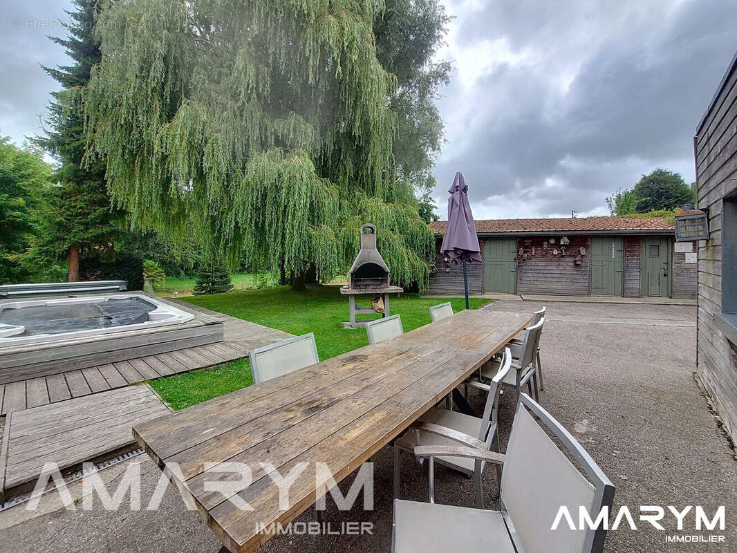 Maison à CUVERVILLE-SUR-YERES