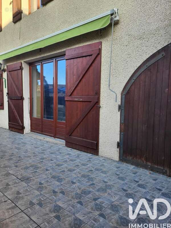 Photo 2