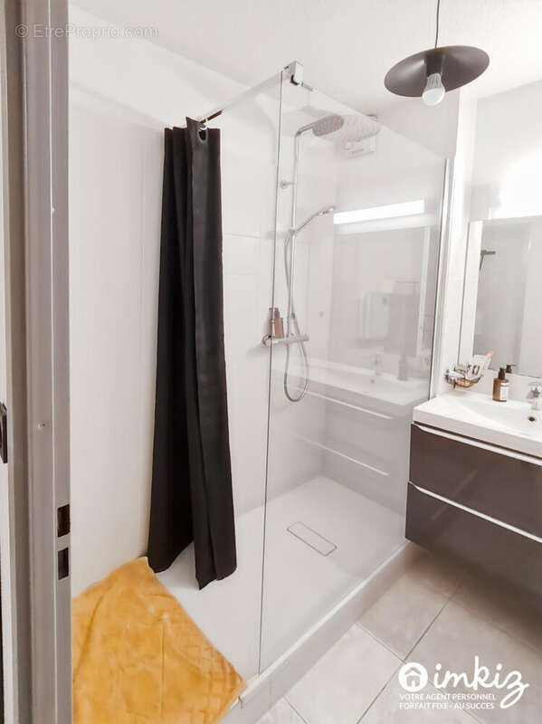 Appartement rénové et meublé - photo 11
