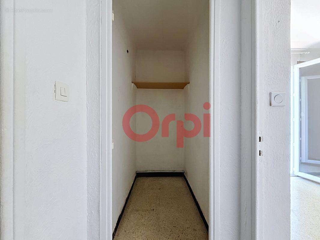 Appartement À Vendre Faux T4 - Six Fours Les Plages - 1er étage - photo 9