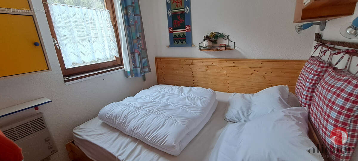 Appartement à MORILLON