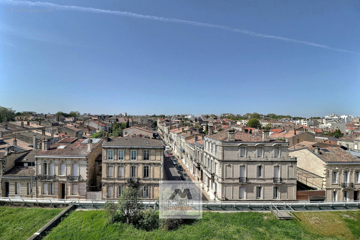 Appartement à BORDEAUX