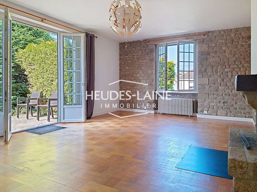 Maison 198 m2  - 6 pièces  - 50300 Avranches - photo 3