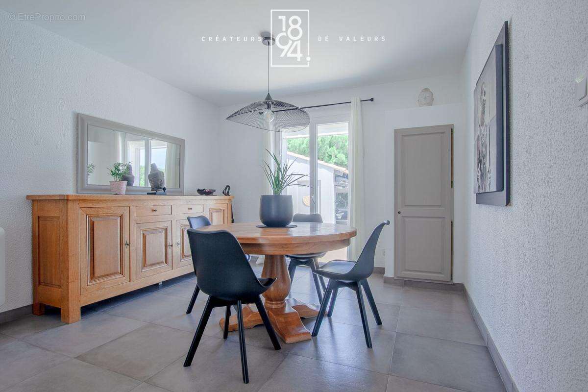 Maison traversante T4 de m² sur 110m² de terrain avec piscine, pool house et garage – Secteur Chantegrive - photo 9