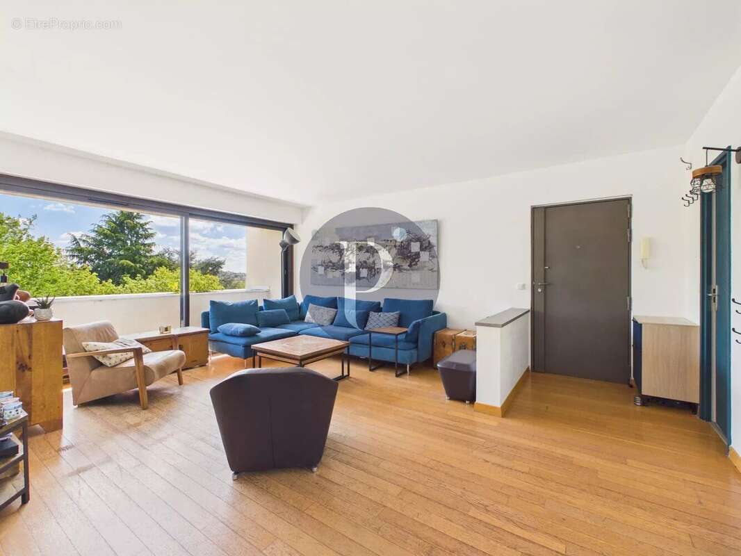 Appartement à VERRIERES-LE-BUISSON