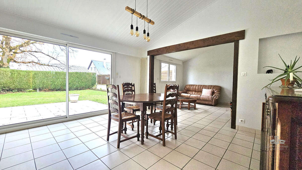 Maison à LA CHAPELLE-SUR-ERDRE