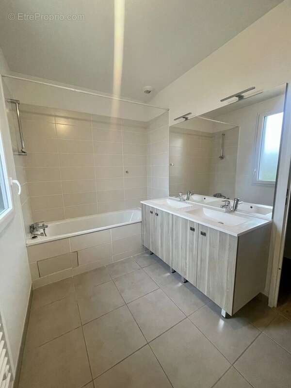 Maison à MONDONVILLE