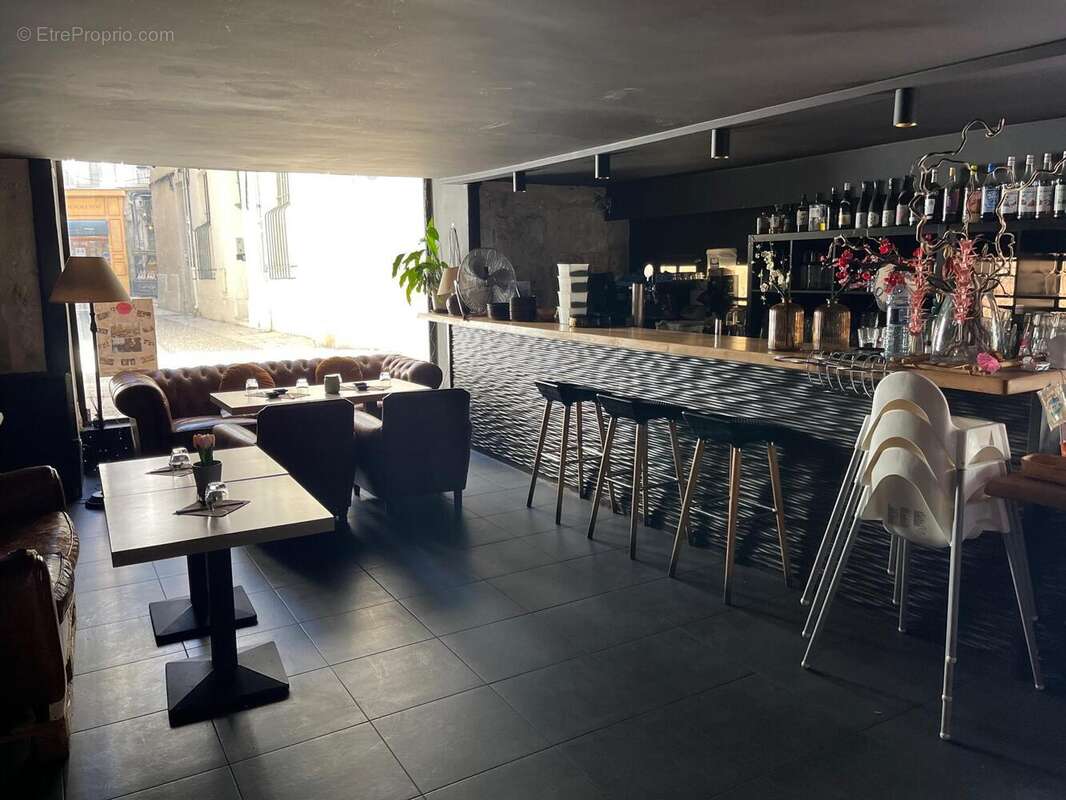 Commerce 220 m² à Avignon  - photo 2