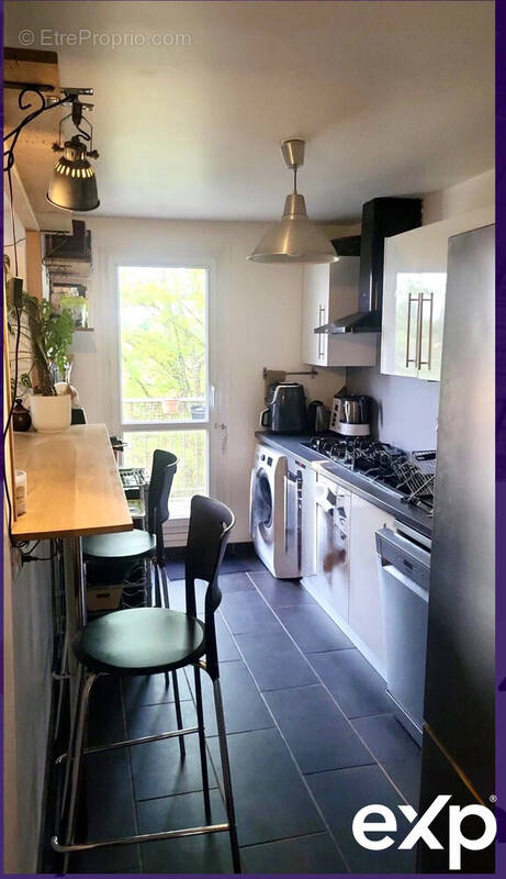 Appartement à COMBS-LA-VILLE