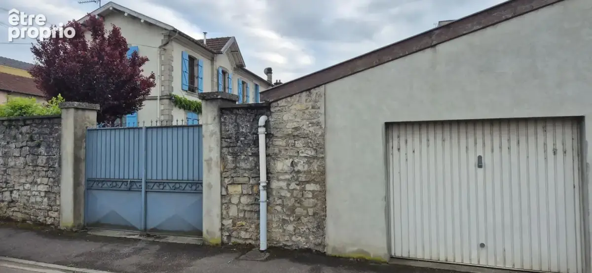 Belle Maison en Pierre ou de Caractère de 160 m² Entièrement Rénovée avec Cour de 140 m², Patio, Cave avec Chaufferie Gaz de 76  - photo 6