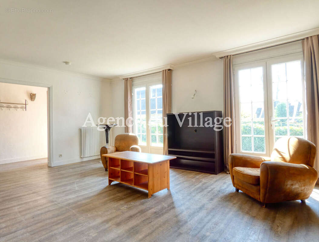 Maison à JOUARS-PONTCHARTRAIN