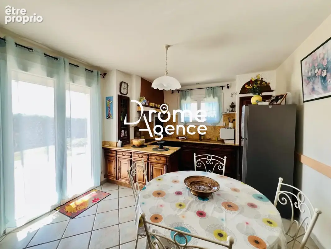 Maison 130 m² à Montelier  - photo 8