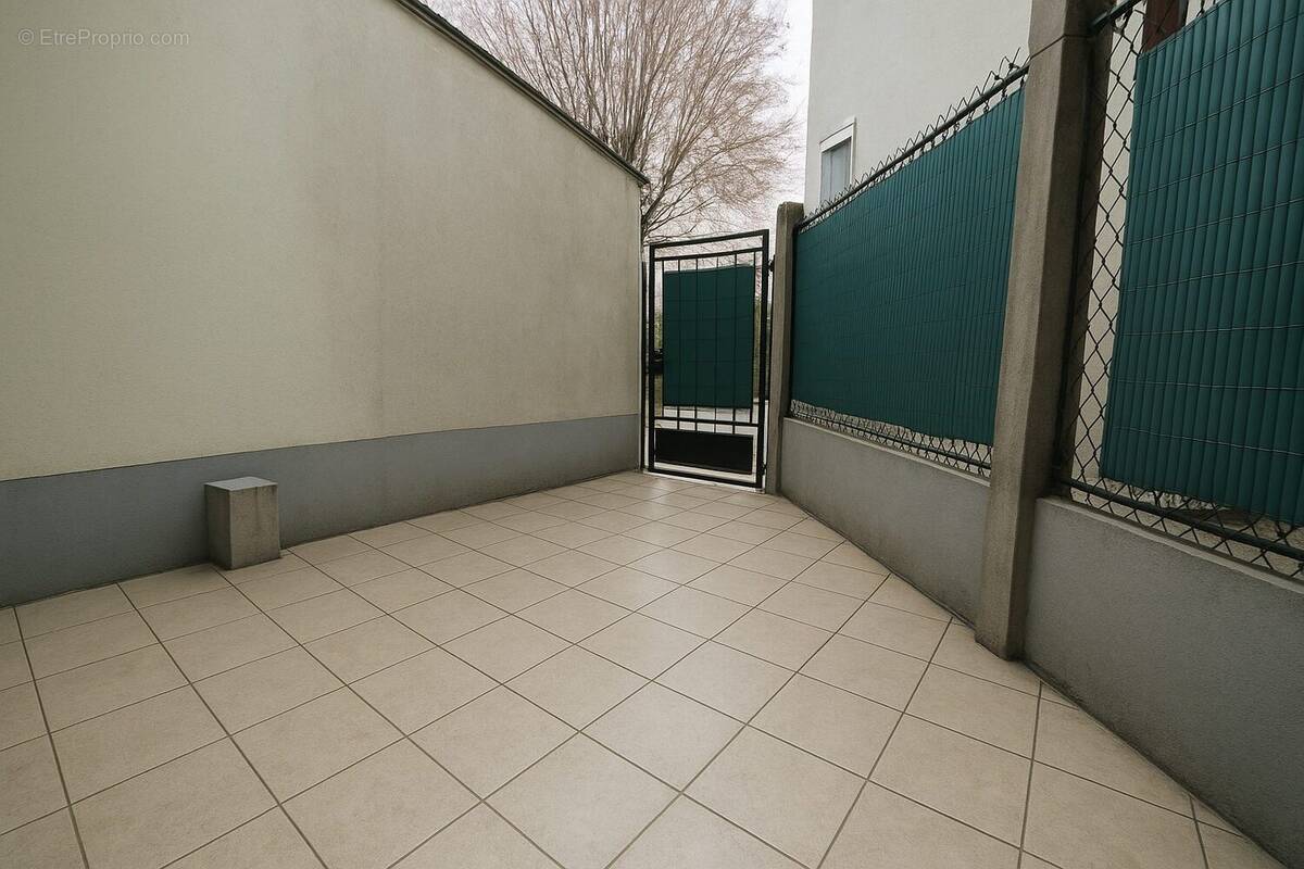 Appartement à MAISONS-ALFORT