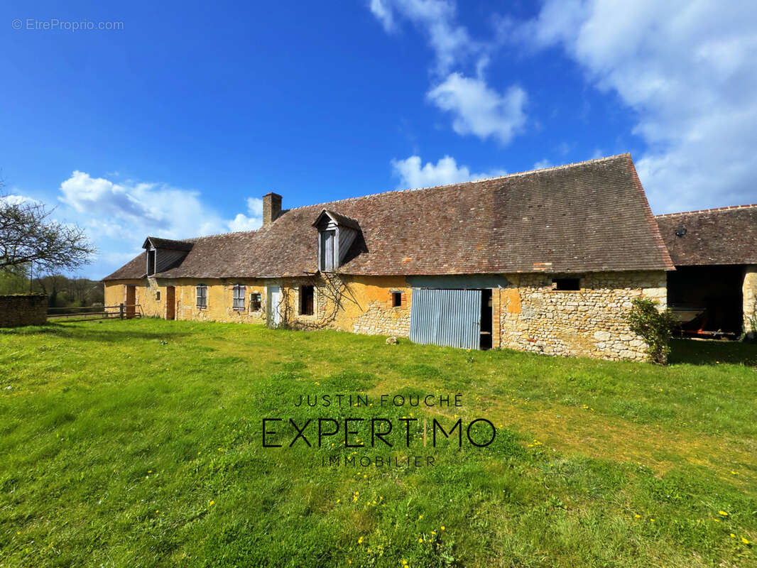 Grande longère 460 m2 à rénover sur 13 061 M2 avec vue panoramique - photo 12