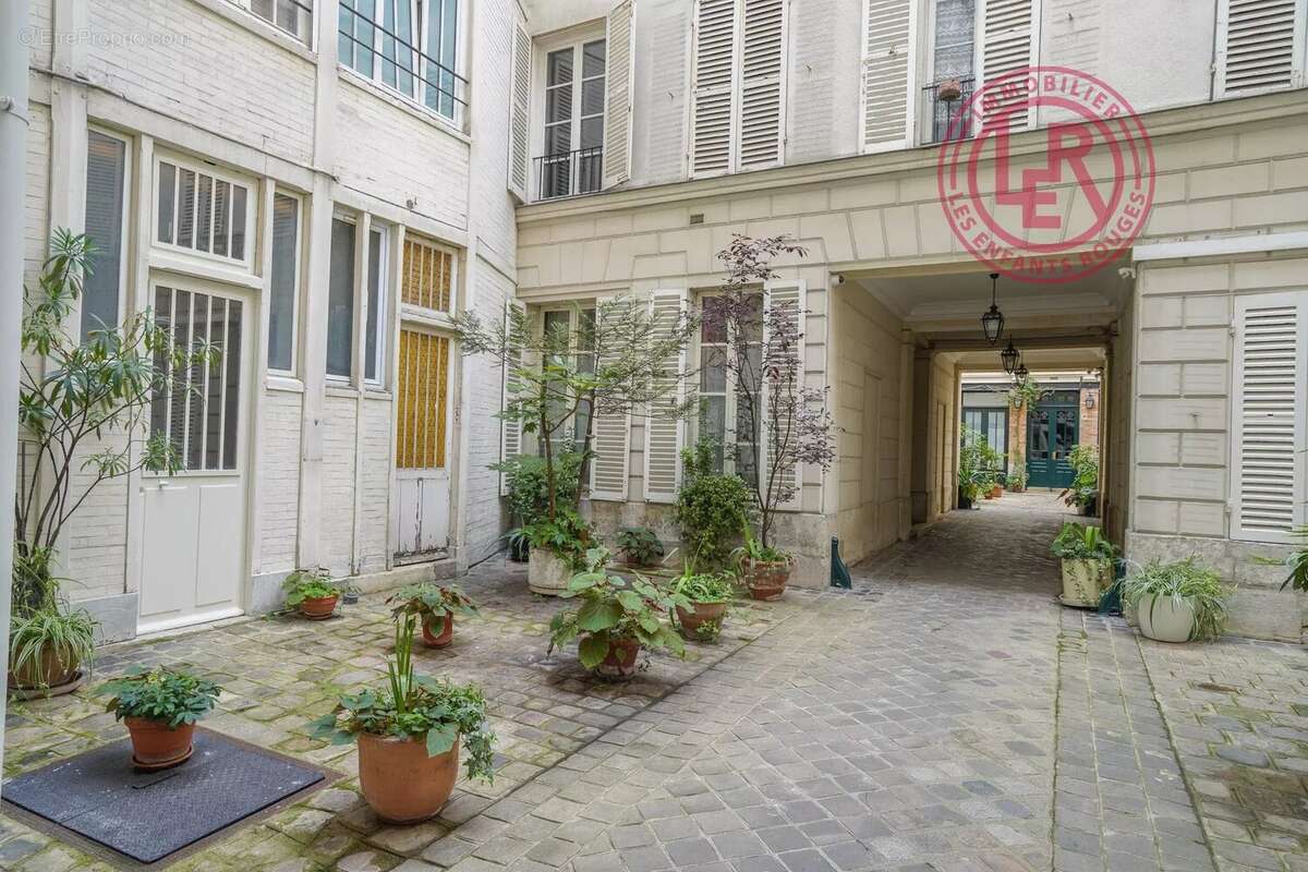 Appartement à PARIS-6E