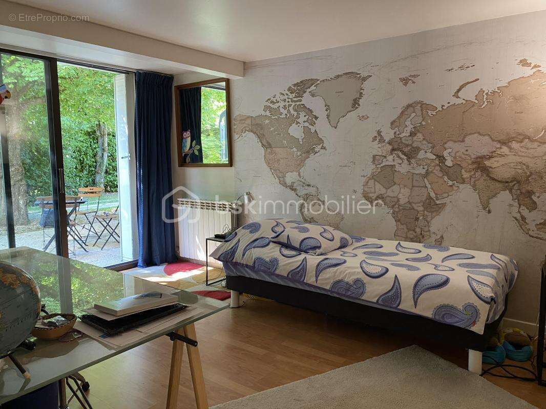 Maison à SAINTRY-SUR-SEINE