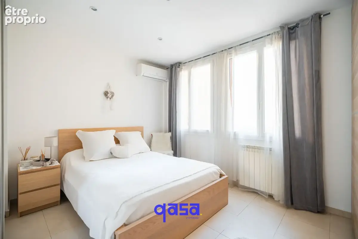Grand T3 Endoume / Saint-Victor 84m2 - photo 8